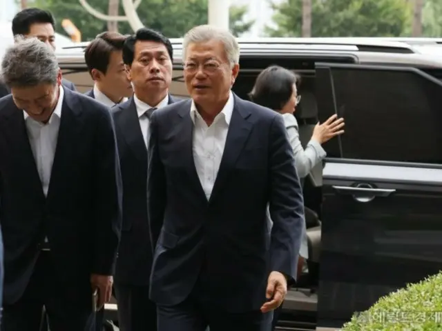 <W解説>存命中の韓国大統領経験者で唯一、逮捕されていないムン・ジェイン氏＝しかし、疑惑がないわけではない