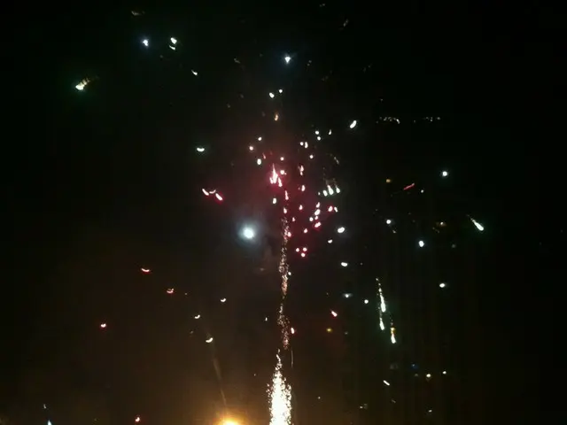 「春節」のお祝いは花火・爆竹で盛大に!! 【中国】
