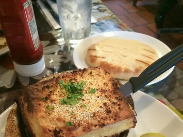 大好き！バンクーバーで頂くギリシャ料理【カナダ】