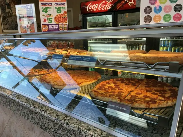 みんな大好きPizza Pizza【カナダ】