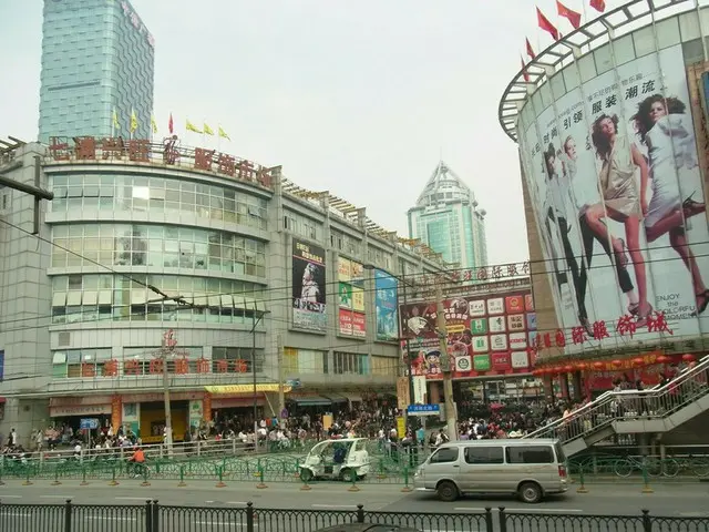 上海の七浦路（チープールー）で掘り出し物探し【中国】