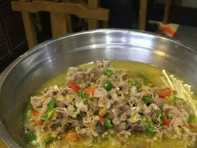 これぞ中国の味「酸辛牛肉スープ」【中国】