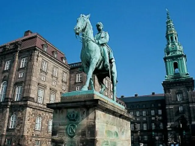 首都コペンハーゲンにあるお城　クリスチャンスボー城とは【デンマーク】