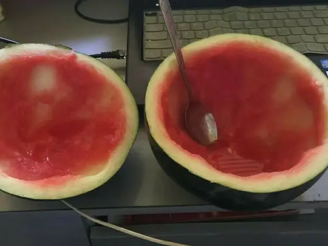 中国でのスイカの食べ方【中国】