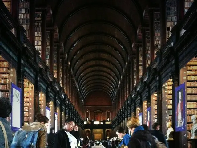映画にも登場する、歴史深い図書館【アイルランド】