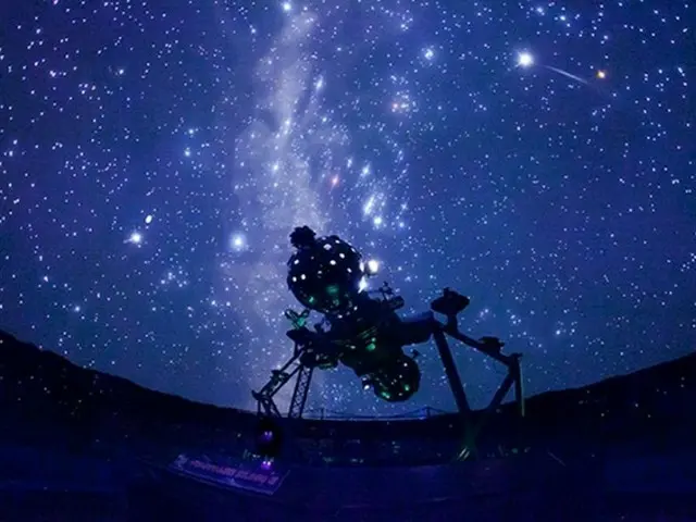 【日本最古を探せ】時と宇宙の関係を解き明かすプラネタリウム「明石市立天文科学館」