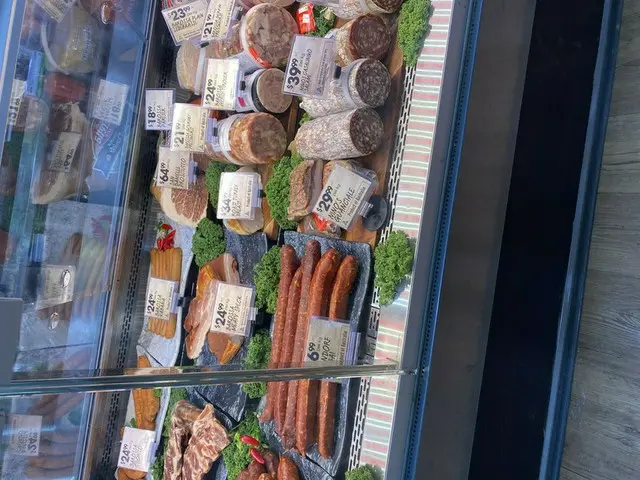 クーバー・ペディのスーパーマーケットで購入できるカンガルーのしっぽ【オーストラリア】