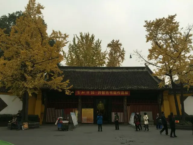 170円で拝める！歴史的寺院「文殊院」へ赴く【中国】