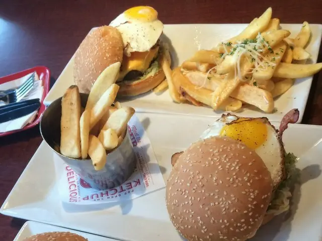世界に500店舗もある有名レストラン「Red Robin」【カナダ】