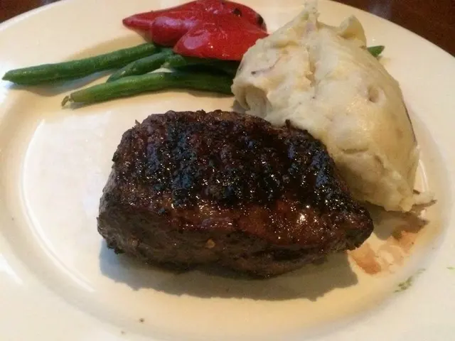 7段階もの焼き加減からチョイス！The Keg Steakhouse + Bar【カナダ】