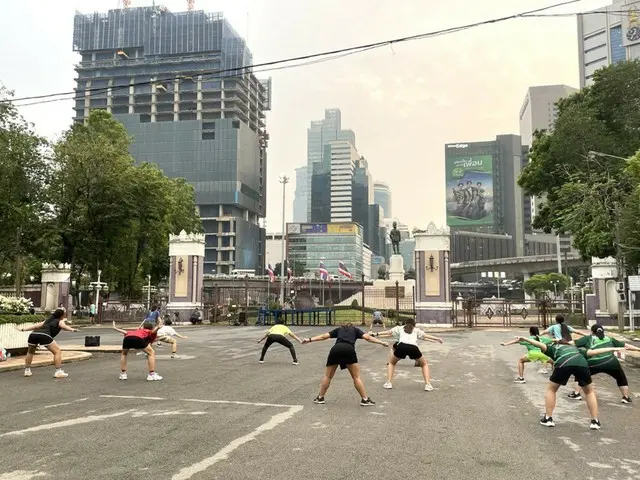 公園の無料エアロビで運動不足解消を【タイ】