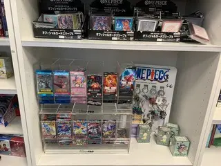 人々が集まるたばこ屋で販売されているもの、それはアニメグッズ！【イタリア】