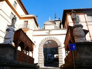 町の中心にそびえるお城が美しい小さな町ソリアーノ・ネル・チミーノ【イタリア】