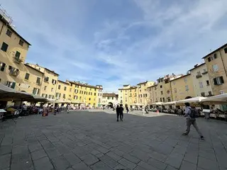 トスカーナの城壁都市Lucca(ルッカ）【イタリア】