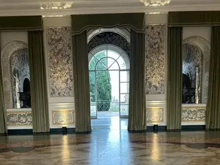 モンテマリオの丘に建つ瀟洒なミアーミ宮殿【イタリア】