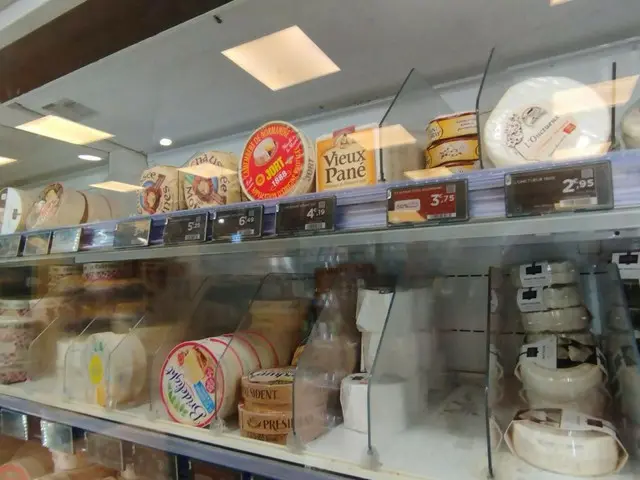 チーズの木製容器を製造しているノルマンディで最後の工場が閉鎖を発表【フランス】